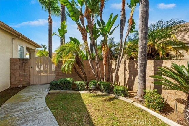 Building Photo - 2446 Cll Bienvenida