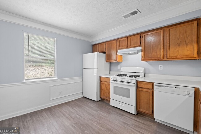 Building Photo - 360 N 19th St