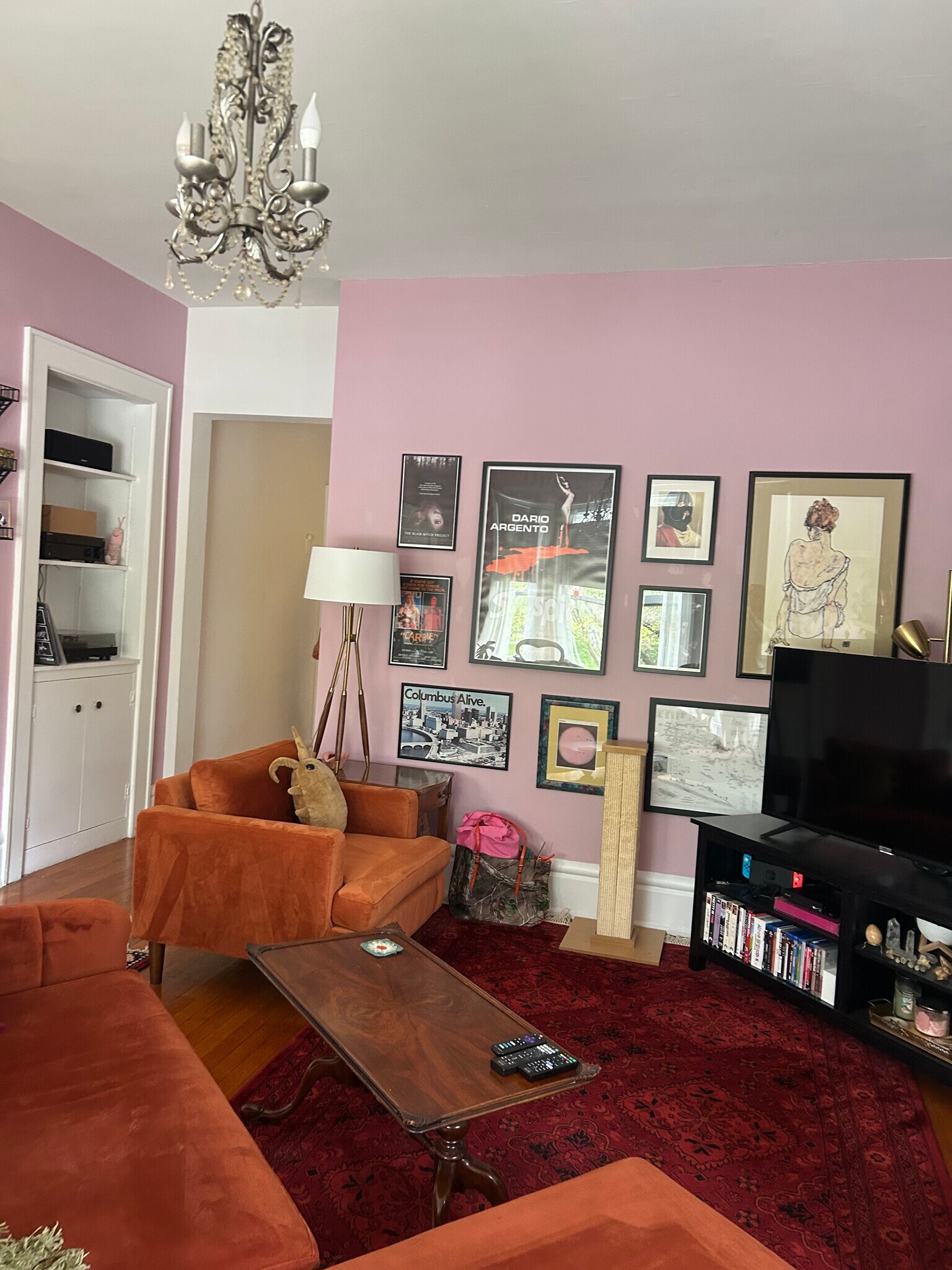 Living room - 1688 E Broad St