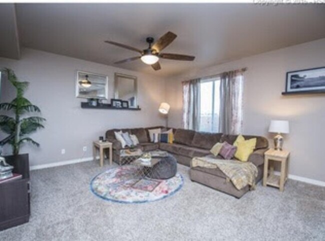 Building Photo - 2095 Reed Grass Way