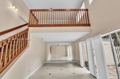 Building Photo - 1395 Cottonwood Cir