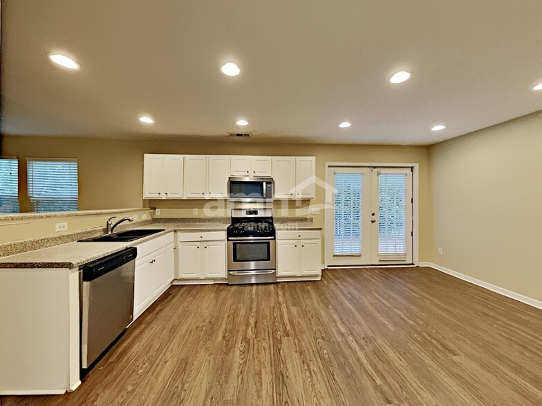 Building Photo - 308 Sam Cobb Pl