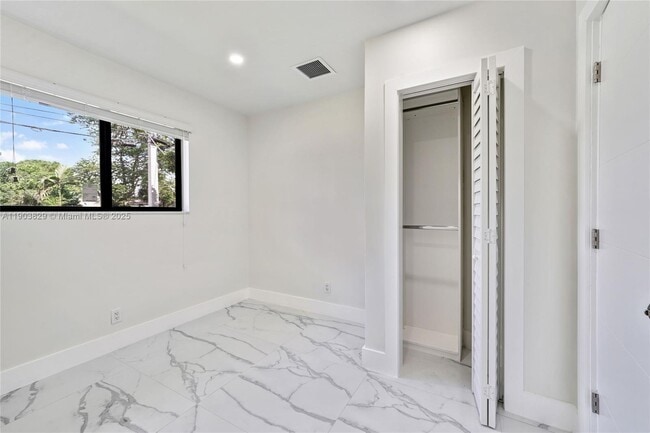 Building Photo - 4670 NW 5th St