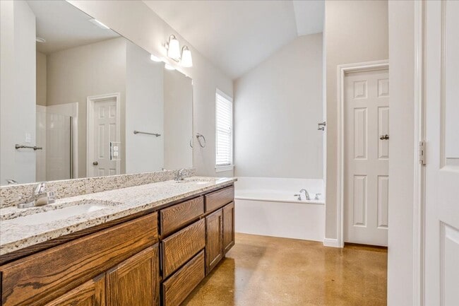 Building Photo - New Duplex on Hilltop Drive | Midway ISD