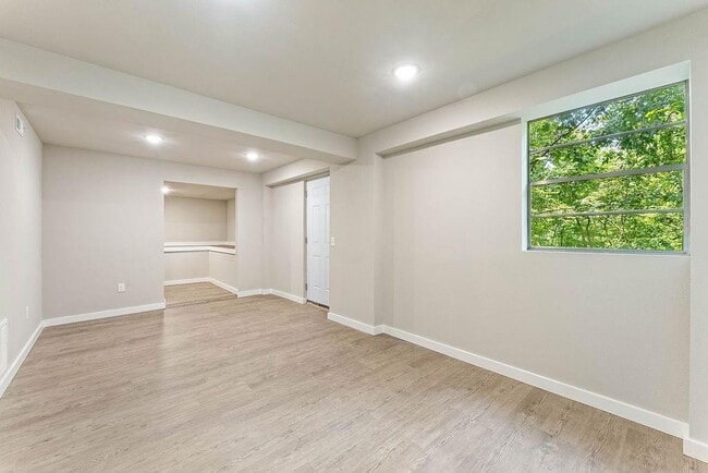 Building Photo - 16 Duvall Ln