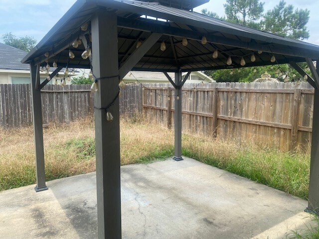 Building Photo - 19110 Yellow Thrush Dr