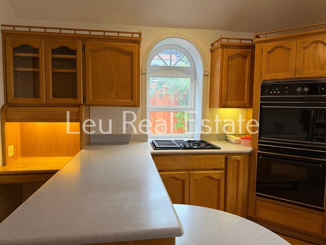 Building Photo - 400 El Dorado Ave