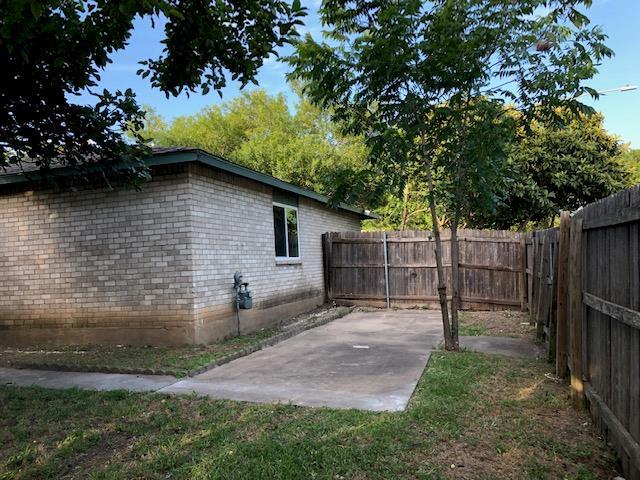 Building Photo - 10806 Humington Dr