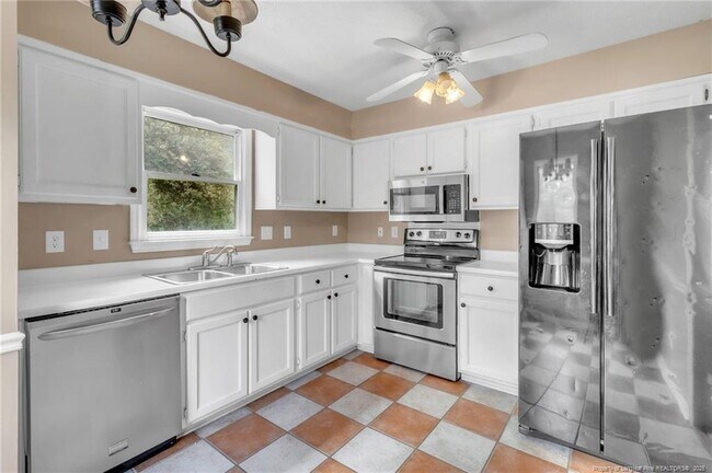 Building Photo - 4725 Grandison Ct