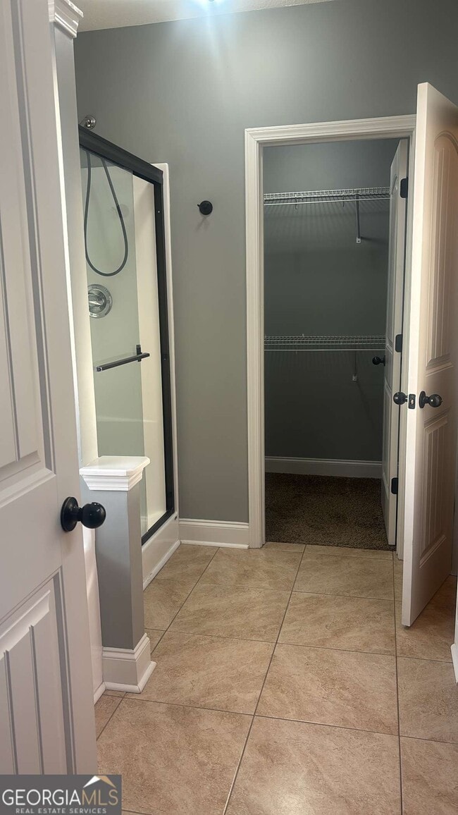 Building Photo - 303 S Charity Ln