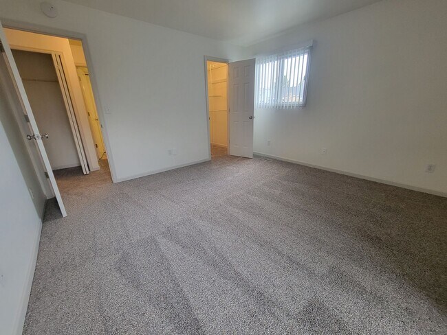Building Photo - Fresh Boulder 1 Bedroom Condo for Rent wit...