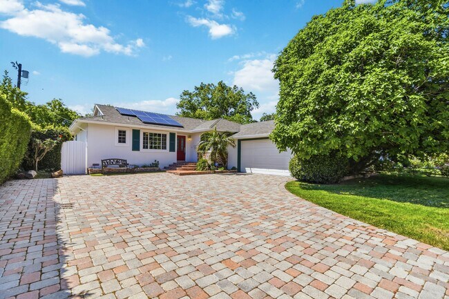 Building Photo - 23020 Haynes St