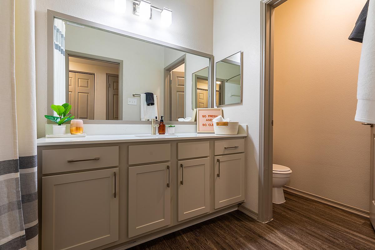 Building Photo - 13401 Metric Blvd