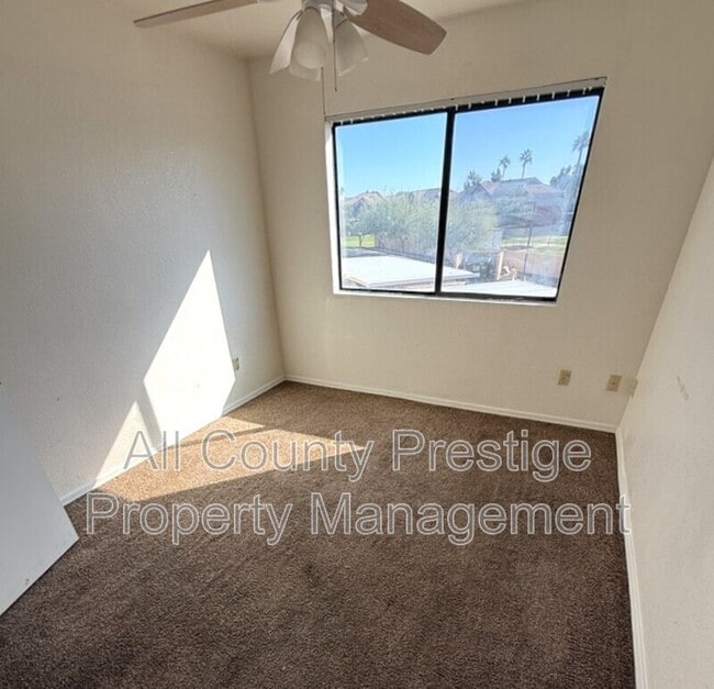 Building Photo - 16033 N 25th St