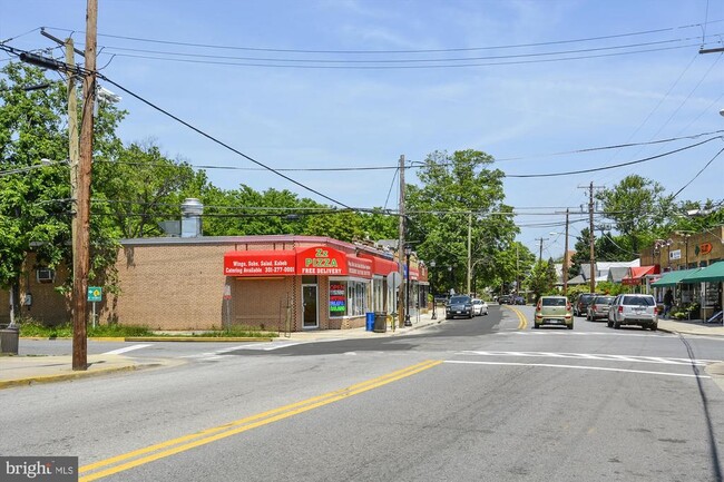 Building Photo - 4111 32nd St