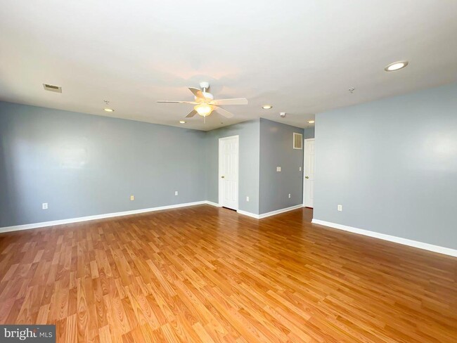 Building Photo - 1632 Briarview Ct