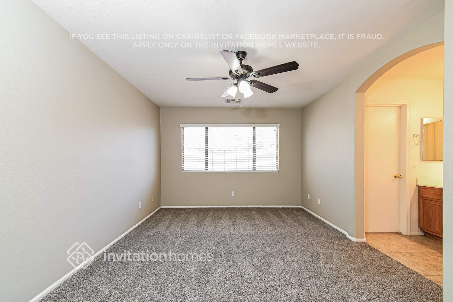 Building Photo - 40071 N Cassara Dr