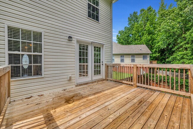 Building Photo - 2701 Hidden Ridge Ct