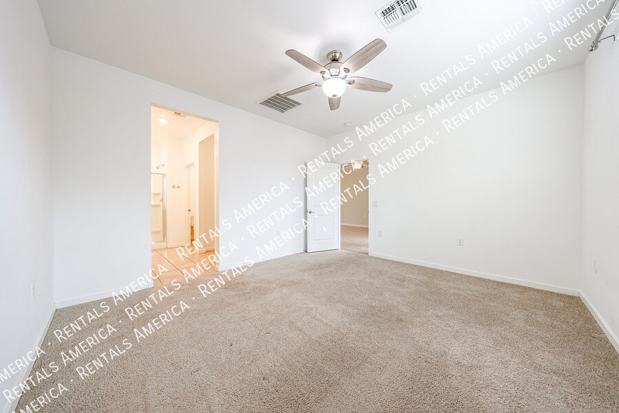 Building Photo - 14151 W Georgia Dr