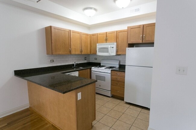 Floorplan - 5400-5408 S. Ingleside Avenue