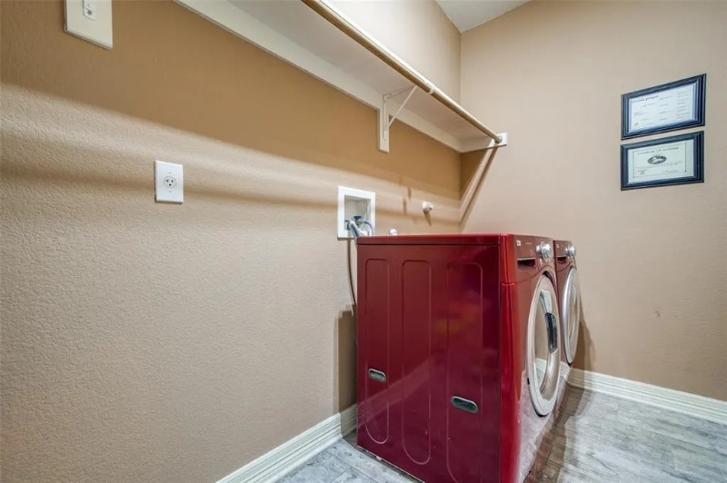 Building Photo - 905 High Meadow Rd