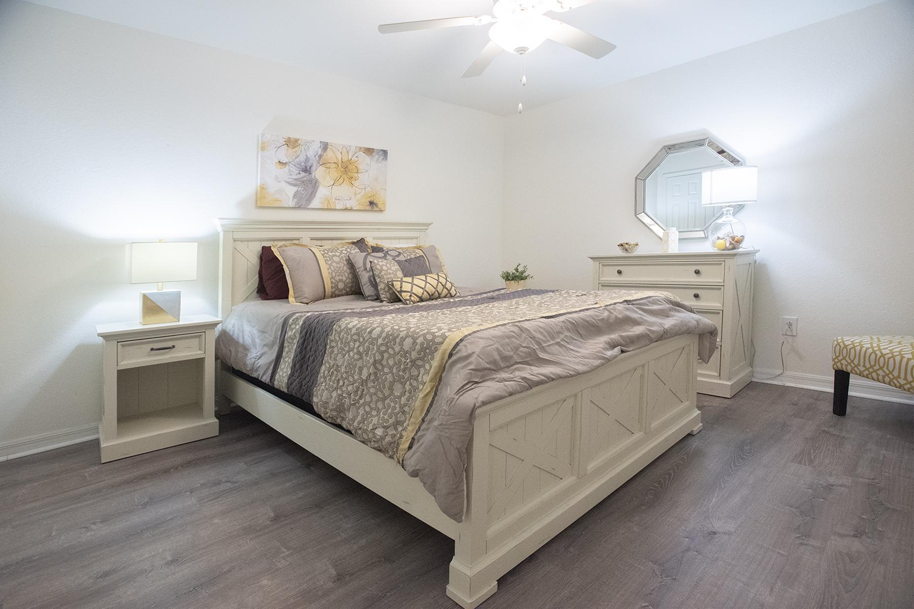 Building Photo - 5557 Palmer Cir