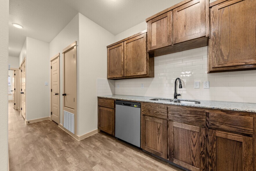 Building Photo - 5902 Cactus Flower Ln