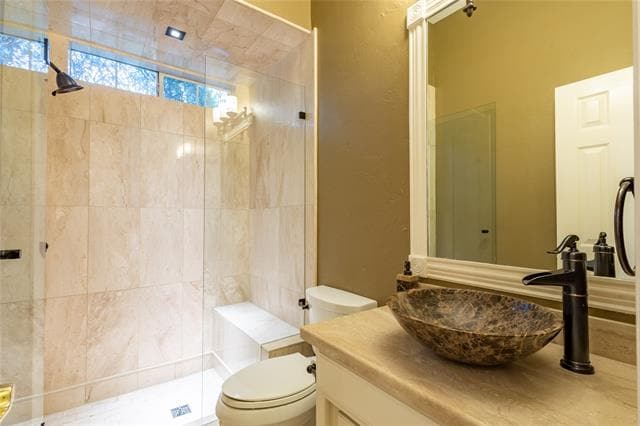 Building Photo - 325 Highland Oaks Cir