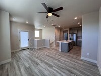 Building Photo - Charming & NEW! 2/2/2 Townhome in Gardnerville