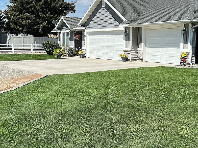 Primary Photo - 846 W 3200 S