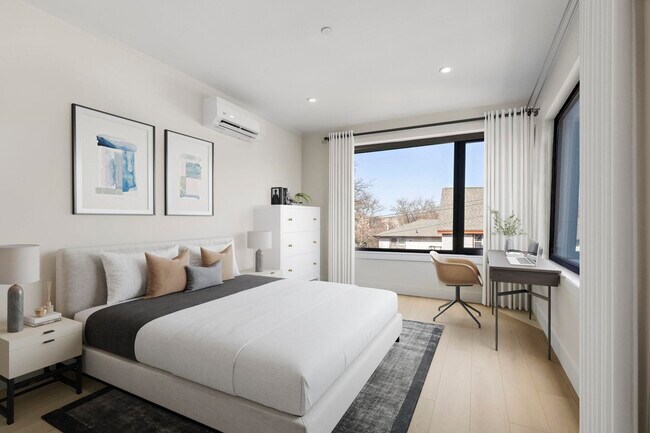 Building Photo - 4525 Bergenwood Ave