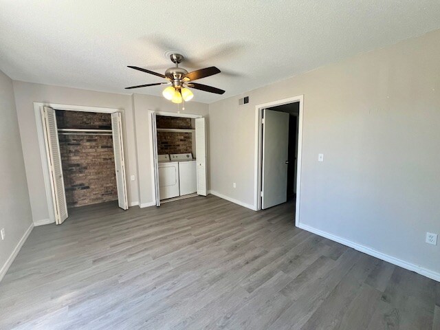Building Photo - 280 S Hill Ave