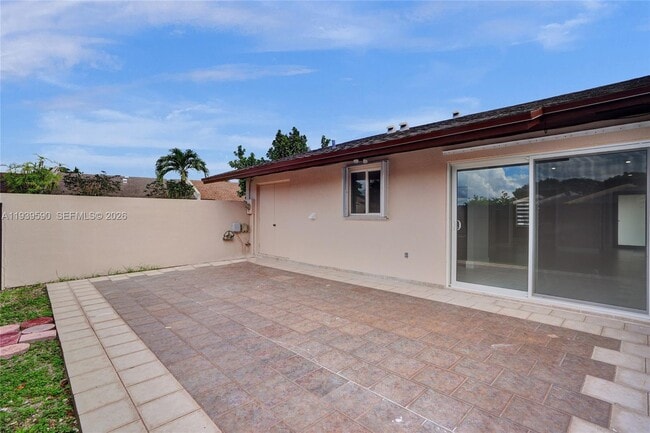 Building Photo - 5314 SW 140th Pl