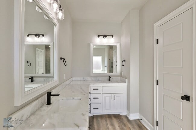 Building Photo - Wylie West! 4 bed, 2 bath, 2 car garage