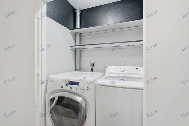 Building Photo - 3401 Princeton Dr