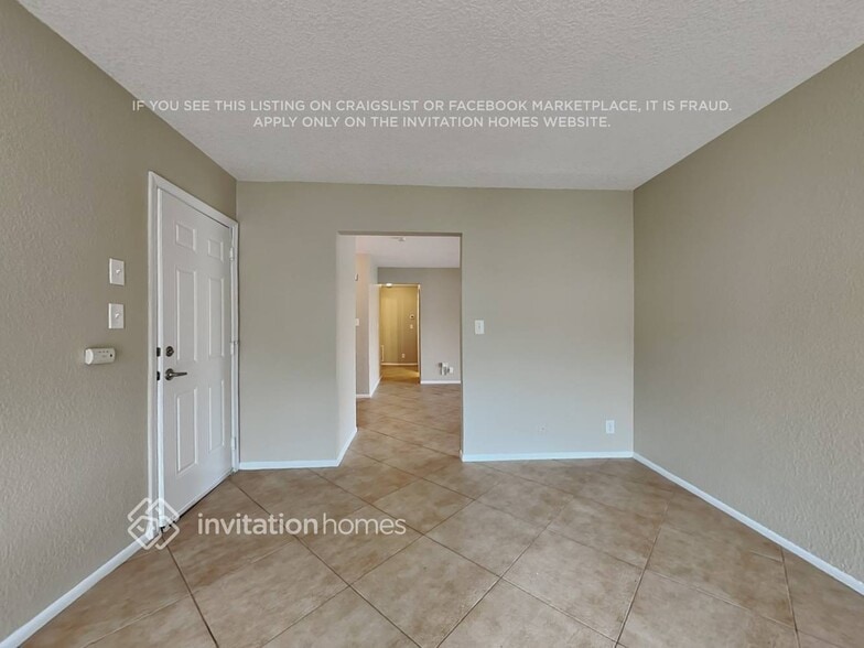 Building Photo - 7204 NW 80th Pl