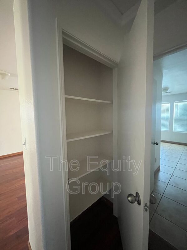 Building Photo - 4225 S Cindy Ct