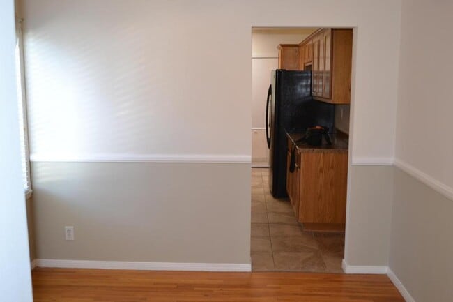 Building Photo - 14330 Hatteras St