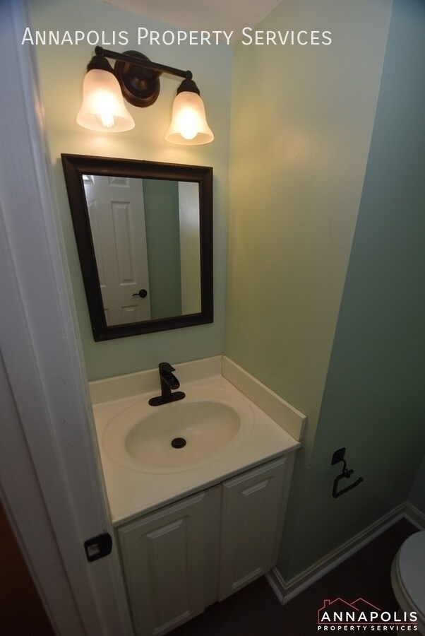 Building Photo - 1291 Circle Dr