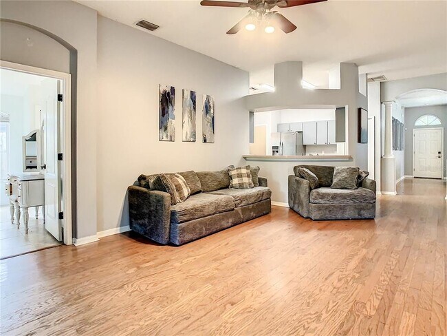 Building Photo - 1407 Trail Boss Ln