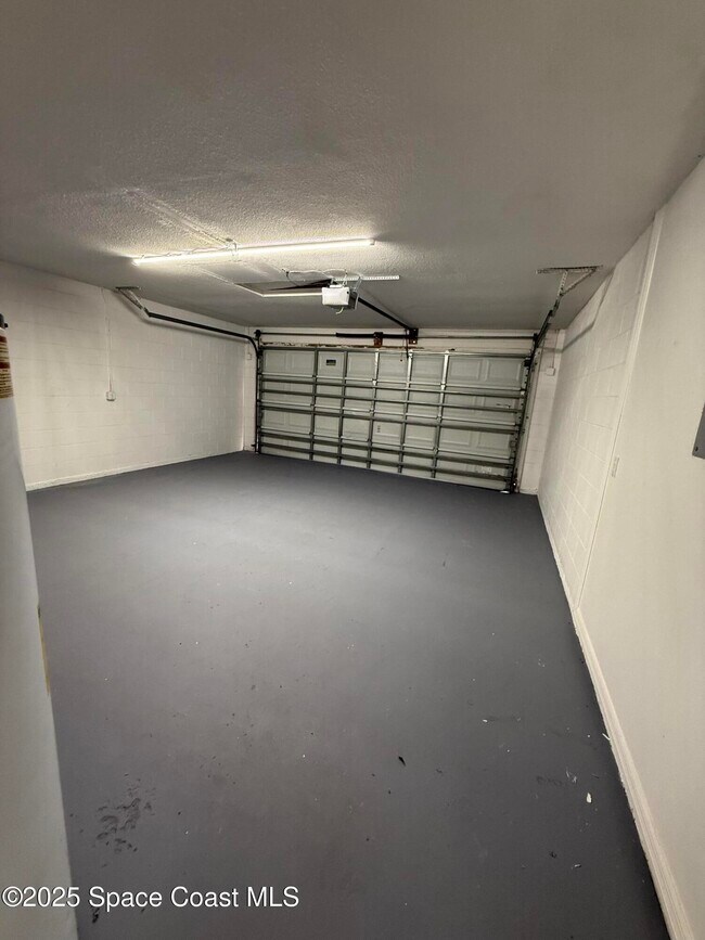 Building Photo - 4900 Volusia Ave