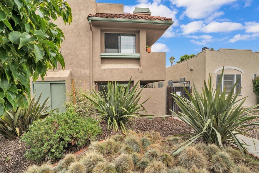 Building Photo - 4666 Mission Ave