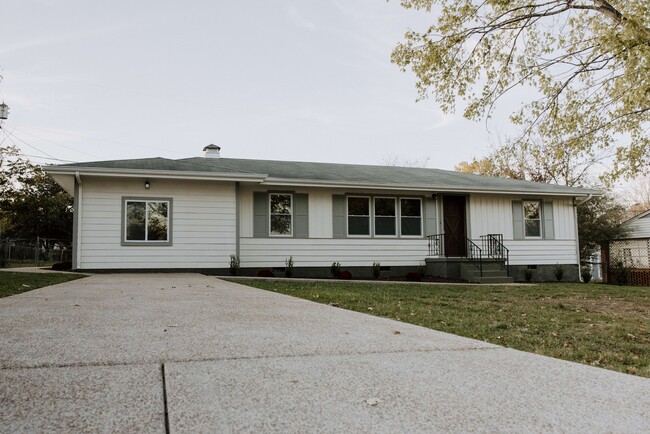 New Paint / Driveway / Walkways - 1021 Lansdell Rd