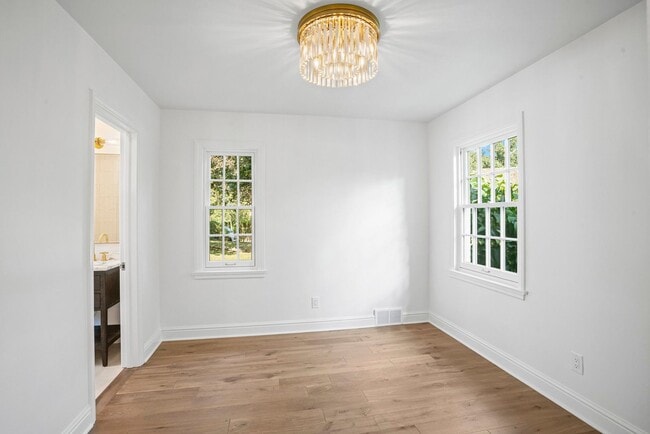 Building Photo - Elegant Fox Chapel 4-Bedroom, 3.5-Bath Home