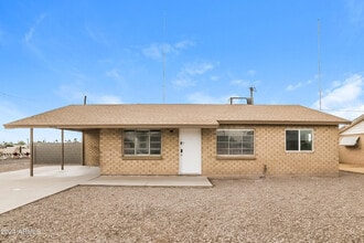 Building Photo - 6628 N 28th Dr