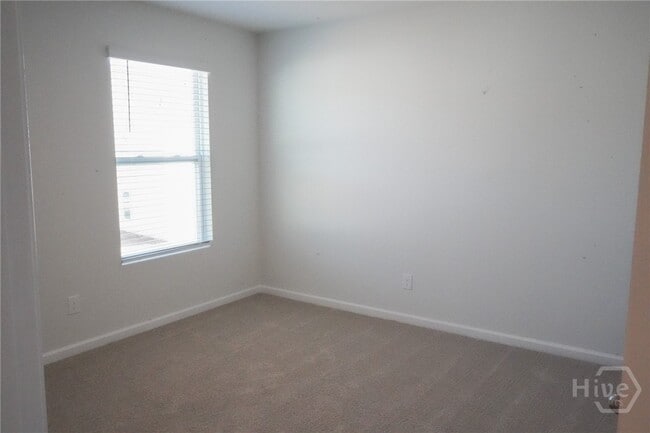Building Photo - 500 Coconut Dr