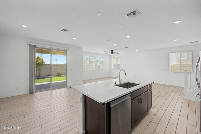 Building Photo - 3361 S 179th Dr