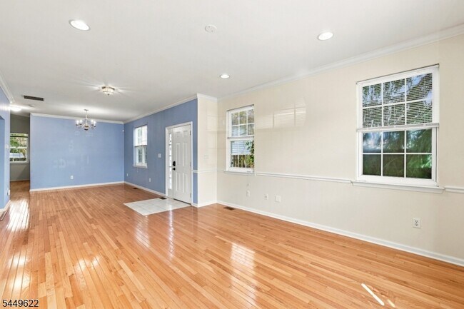 Building Photo - 315 Birch Ct