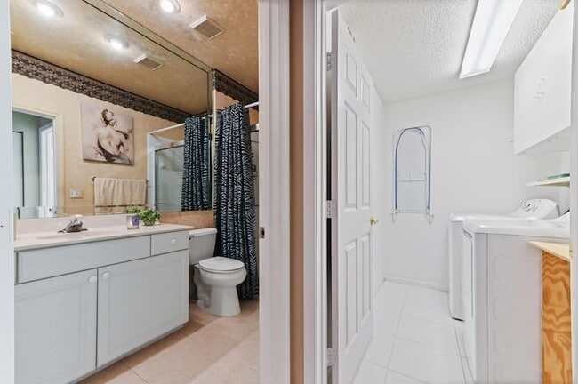 Building Photo - 8319 Horseshoe Bay Rd