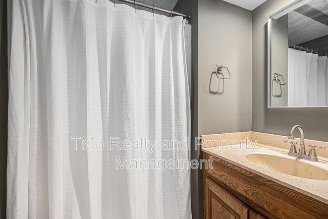 Building Photo - 16755 W 156th Terrace